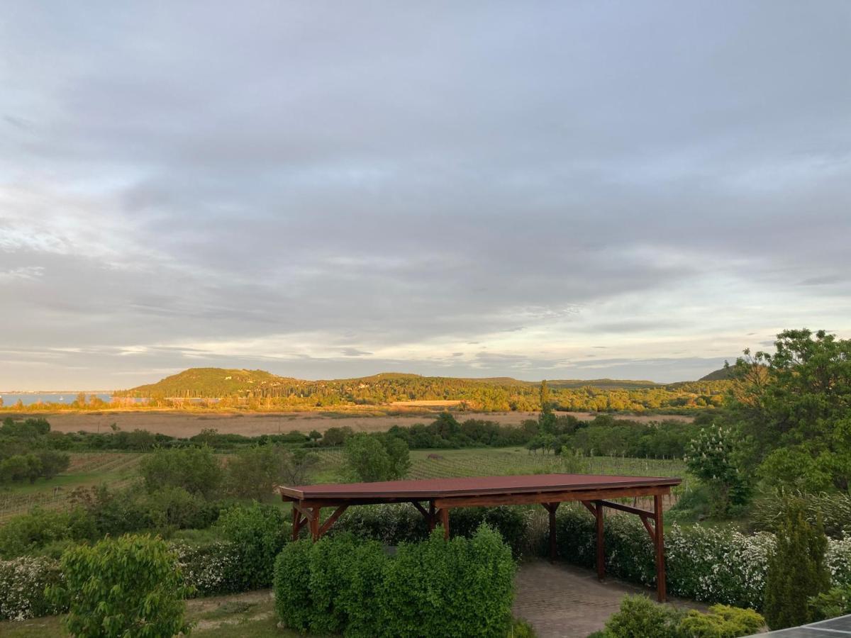 Voeroesmal Vendeghaz Daire Balatonfüred Dış mekan fotoğraf